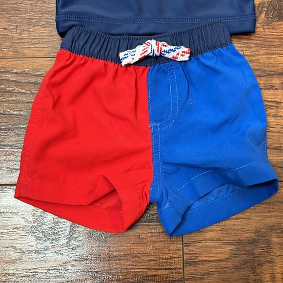 Carters patriotic Swim Set Newborn - Picture 2 of 3